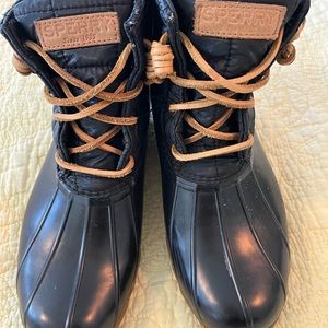 Sperry water boots ☔️